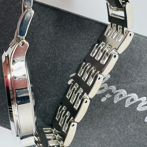 Classique Australia Unisex Watch New In Box Silver Tone 3 Auxiliary Sub Dials - Picture 8 of 10